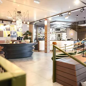 **** Hotel Arte Stadthalle Autriche